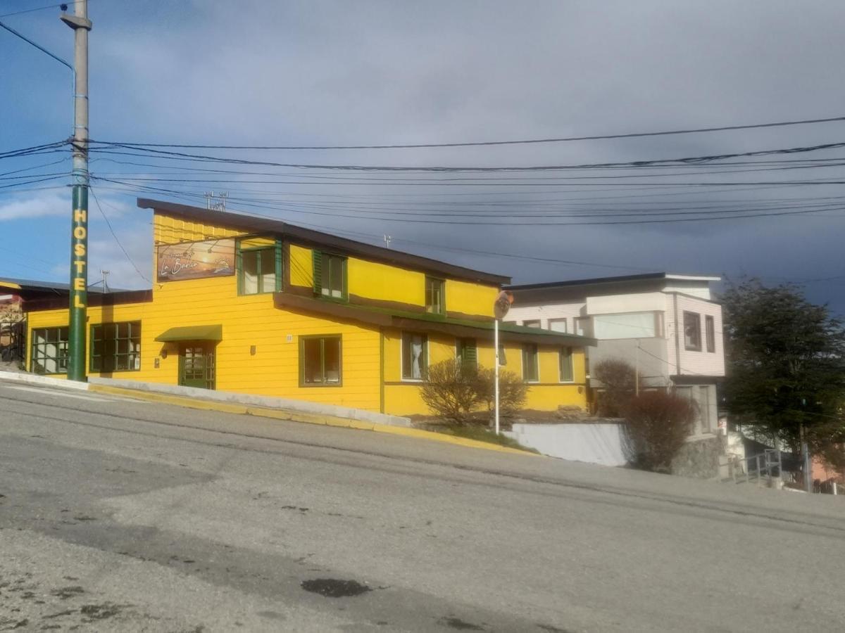 Hostel Amanecer De La Bahia Ushuaia Exterior foto